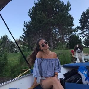 Meet your Posher, Camila